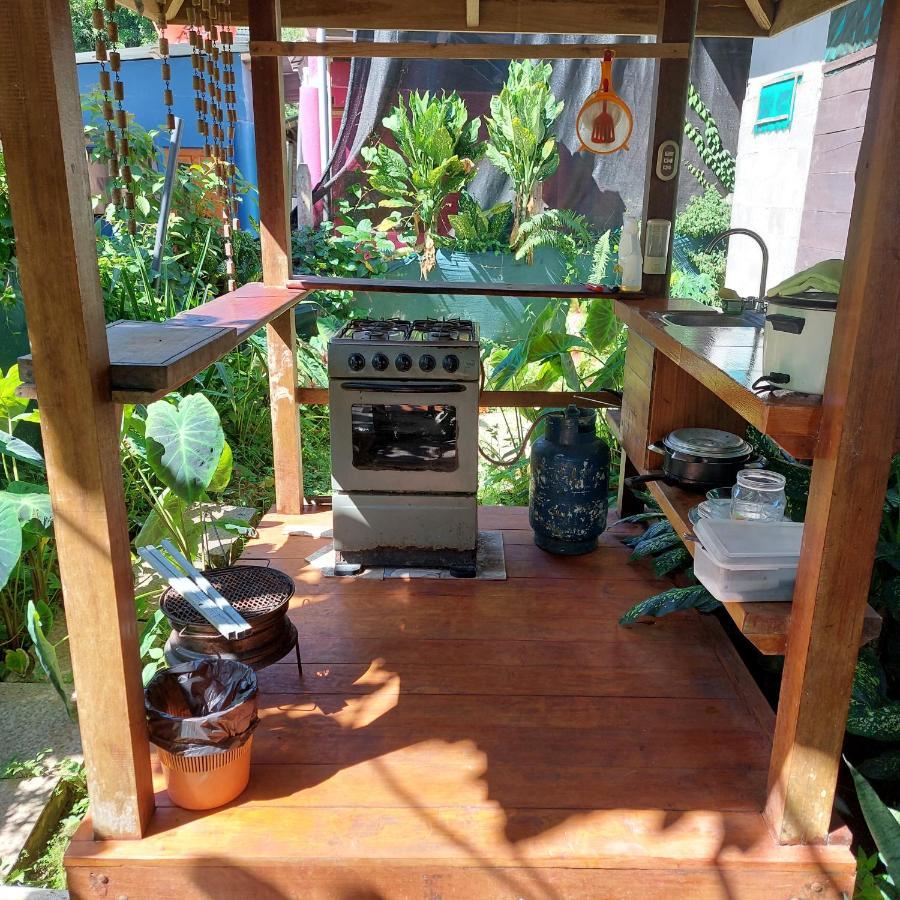 Hostal Cecilia Puerto Viejo de Talamanca Екстериор снимка