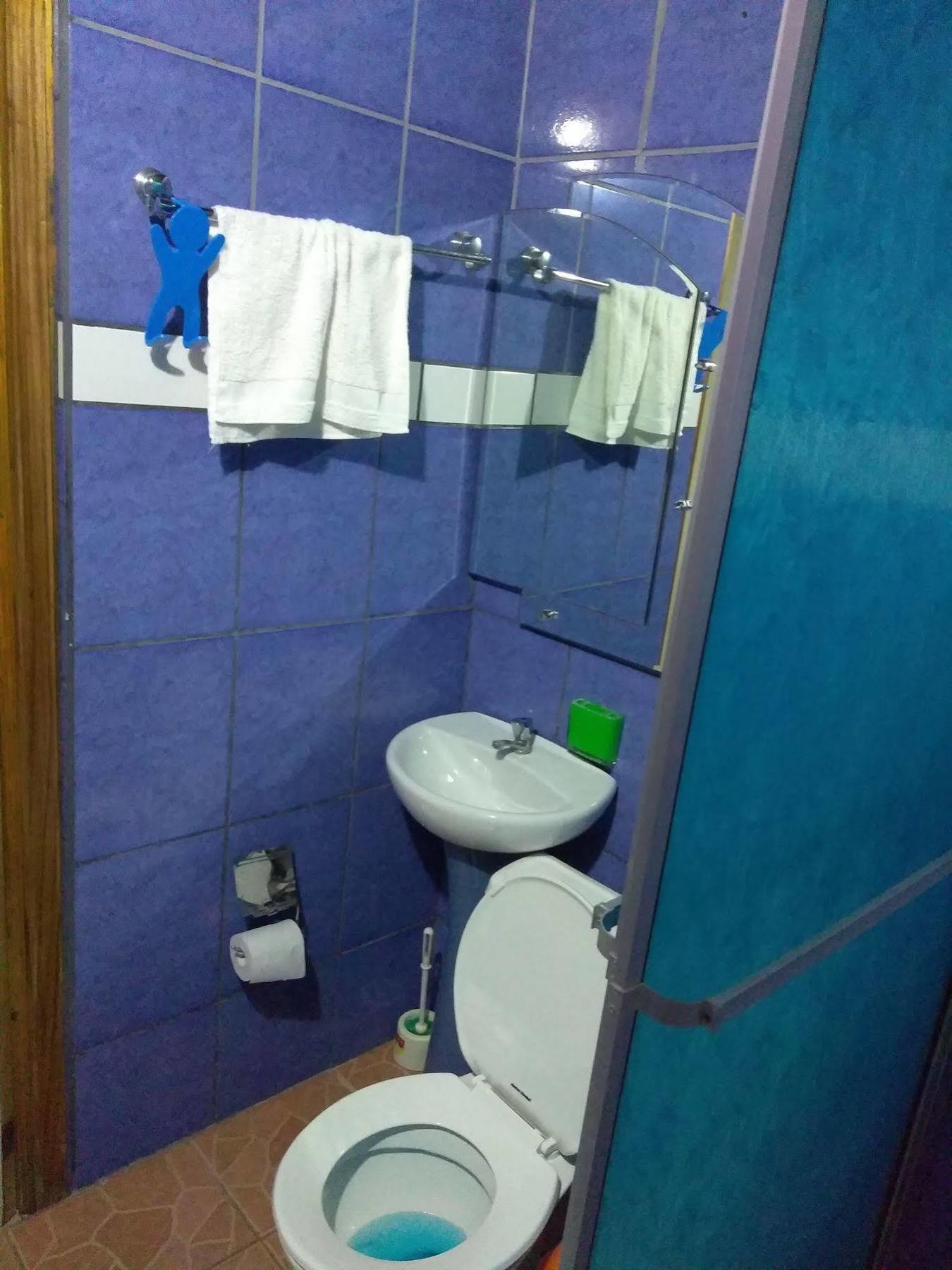 Hostal Cecilia Puerto Viejo de Talamanca Екстериор снимка