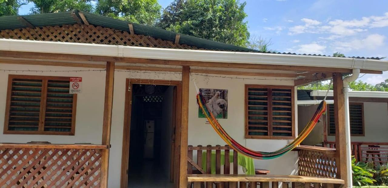 Hostal Cecilia Puerto Viejo de Talamanca Екстериор снимка